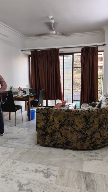 Bedroom in 1 BHK Apartment at Suyog CHS Andheri, Andheri West – for Rent