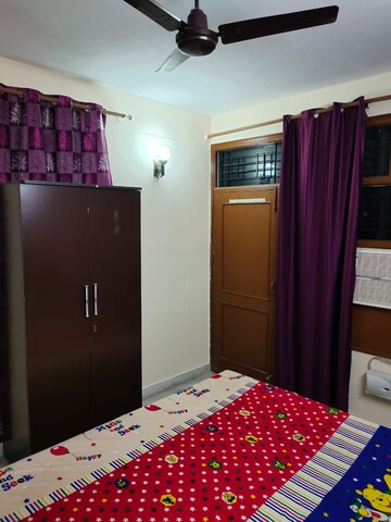 Bedroom in 2 BHK Apartment at Sector 20 – for Rent