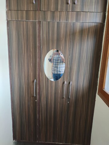 Furnished Amenities in 2 BHK Apartment at Sector 20 – for Rent