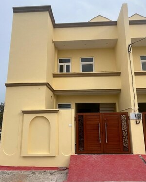 Master Bedroom in 3 BHK Independent House at Indira Nagar – for Sale
