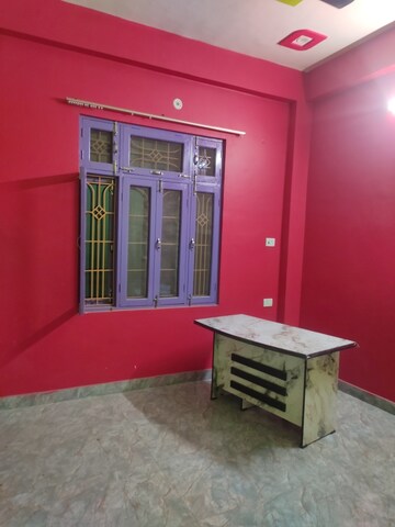 Master Bedroom in 3.5 BHK Independent House at Aliganj – for Rent