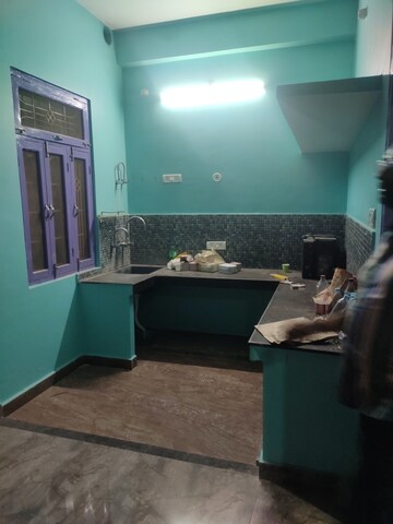 Master Bedroom in 3.5 BHK Independent House at Aliganj – for Rent