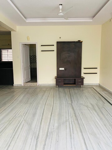 Master Bedroom in 3 BHK Builder Floor at Manikonda – for Rent