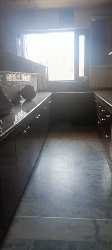 Kitchen in 3 BHK Villa at Sector 41 – for Rent