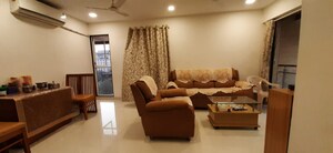 2 BHK Apartment For Sale in Bhoomi Gobind Bhavan, Khar West