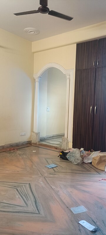 Bedroom in 3 BHK Villa at Sector 82 – for Rent