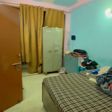 Bedroom in 2 BHK Builder Floor at Alpha Ii Greater Noida – for Rent