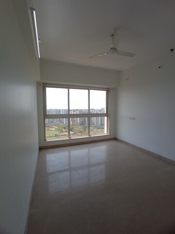1 BHK Apartment For Rent in Godrej The Trees, Vikhroli East
