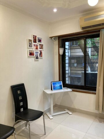 Room in 1 BHK Apartment at Andheri East – for Rent