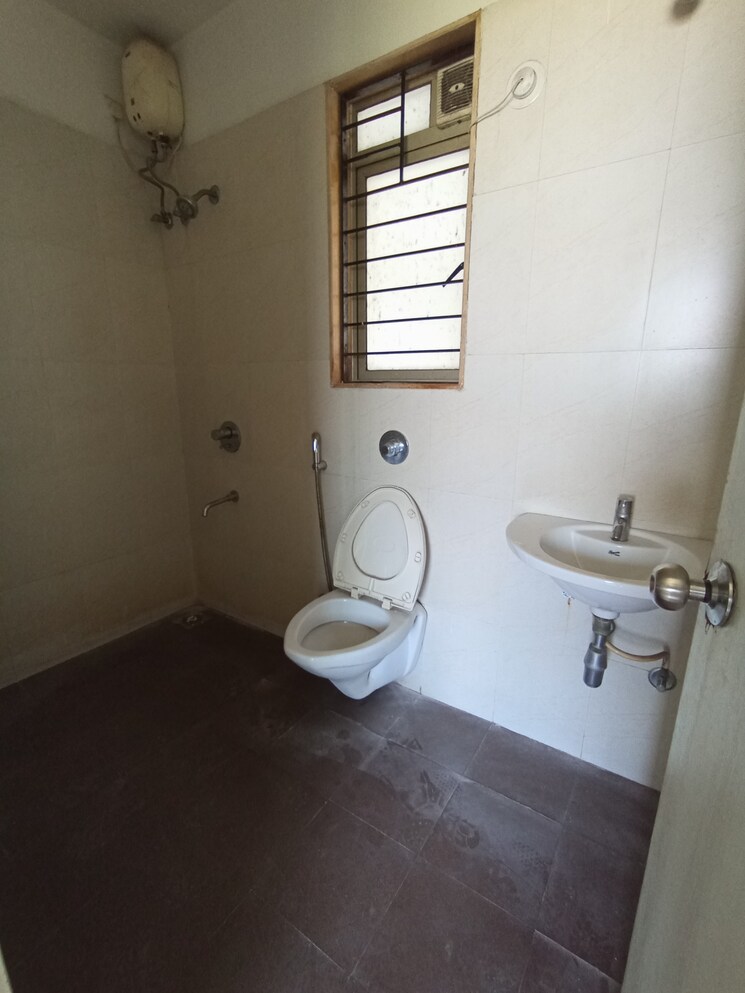 Bathroom, lodha-casa-bella-gold 2 Bedroom 864 Sq.Ft. Apartment In Dombivli East Thane 8456137