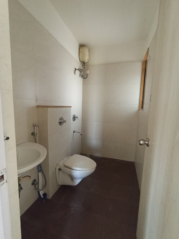 Bathroom, lodha-casa-bella-gold 2 Bedroom 864 Sq.Ft. Apartment In Dombivli East Thane 8456137