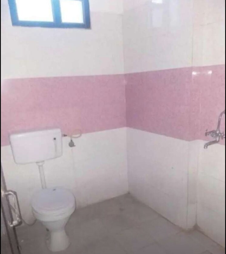 Bathroom, charbagh 2 Bedroom 1000 Sq.Ft. Apartment In Charbagh Lucknow 8456249