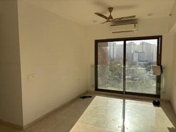 2 BHK Apartment For Rent in Shapoorji Pallonji Vicinia, Powai