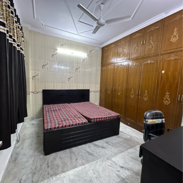 Bedroom in 1 BHK Builder Floor at Patel Nagar – for Rent