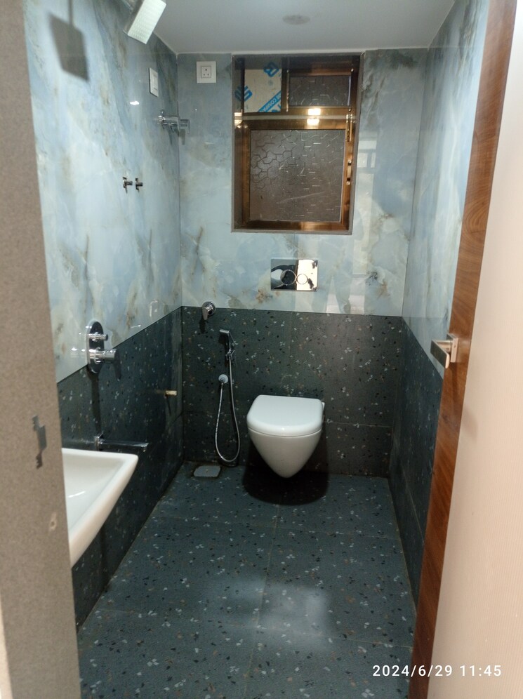 Bathroom, dombivli east 2 Bedroom 622 Sq.Ft. Apartment In Dombivli East Thane 8456305