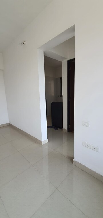 1 BHK Apartment For Rent in Rohan Mirage, Matunga West