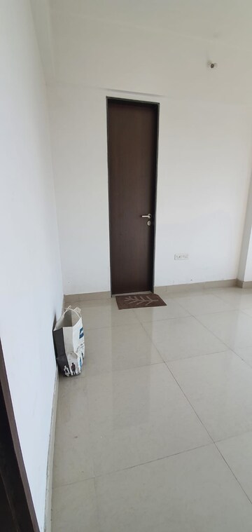 Master Bedroom in 1 BHK Apartment at Rohan Mirage, Matunga West – for Rent