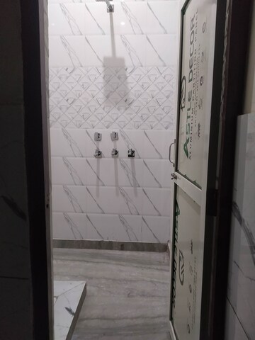 Bathroom in 3 BHK Villa at Sat Kartar Nagar – for Rent