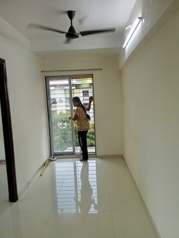 Furnished Amenities in 2 BHK Apartment at Navkar Yellow Roses, Ic Colony – for Rent