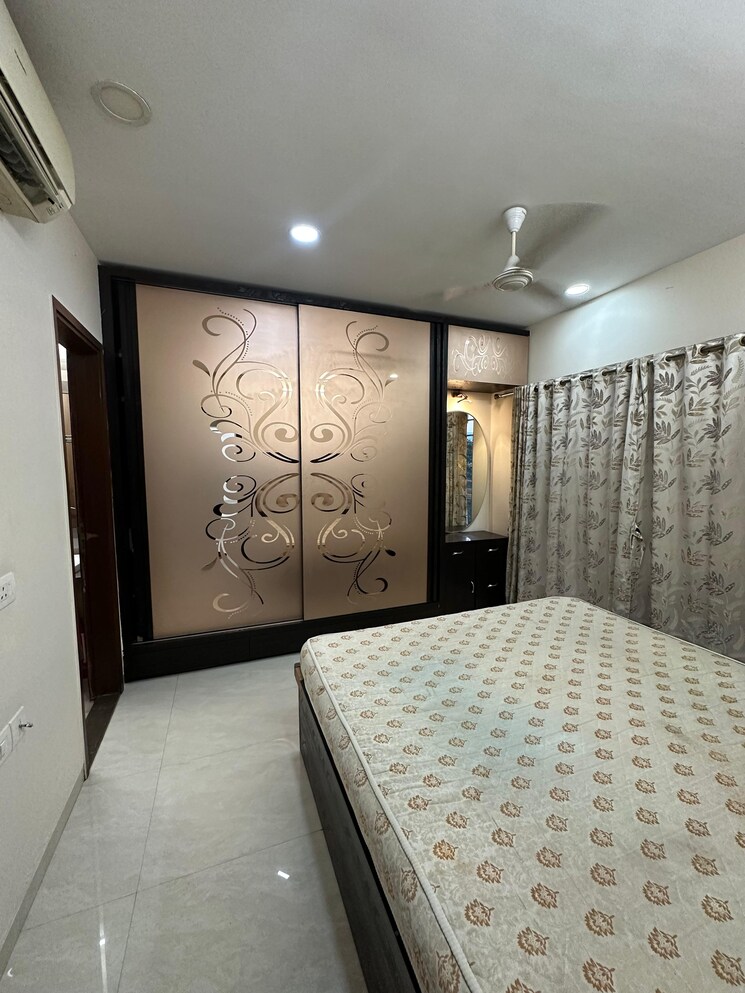 Bedroom, lokhandwala-complex 2 Bedroom 650 Sq.Ft. Apartment In Andheri West Mumbai 8456361