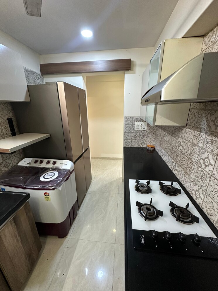 Exterior View, lokhandwala-complex 2 Bedroom 650 Sq.Ft. Apartment In Andheri West Mumbai 8456361