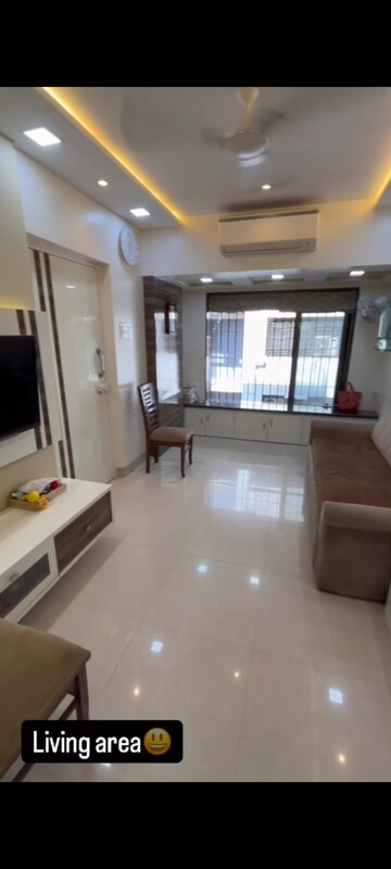 Master Bedroom in 2 BHK Apartment at Vijay Apartment Malad, Malad West – for Sale