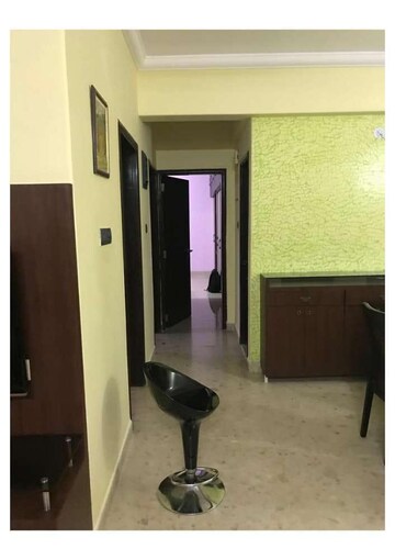 Furnished Amenities in 2 BHK Apartment at Satellite Tower, Goregaon East – for Rent