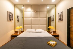 Bedroom in 6+ BHK Villa at Murbad Road – for Sale