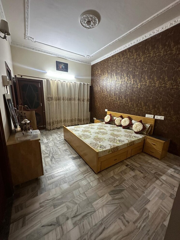 Master Bedroom, pir machalla 3 Bedroom 1650 Sq.Ft. Builder Floor In Pir Machalla Zirakpur 8456587