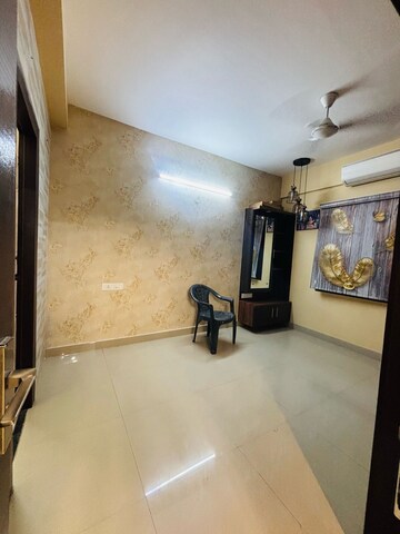 Room in 3 BHK Apartment at Loharuka Green Heights, Rajarhat New Town – for Rent