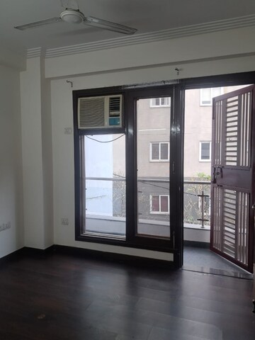  3 BHK Builder Floor at Boutique Residential Apartment, Greater Kailash I – for Rent