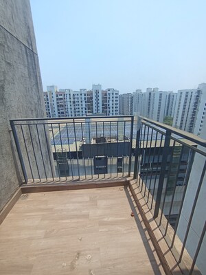 1 BHK Apartment For Sale in Lodha Palava City Lakeshore Greens, Dombivli East