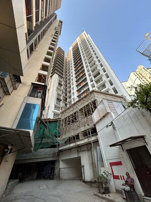 Living Room in 3 BHK Apartment at Dotom Isle, Malad West – for Sale