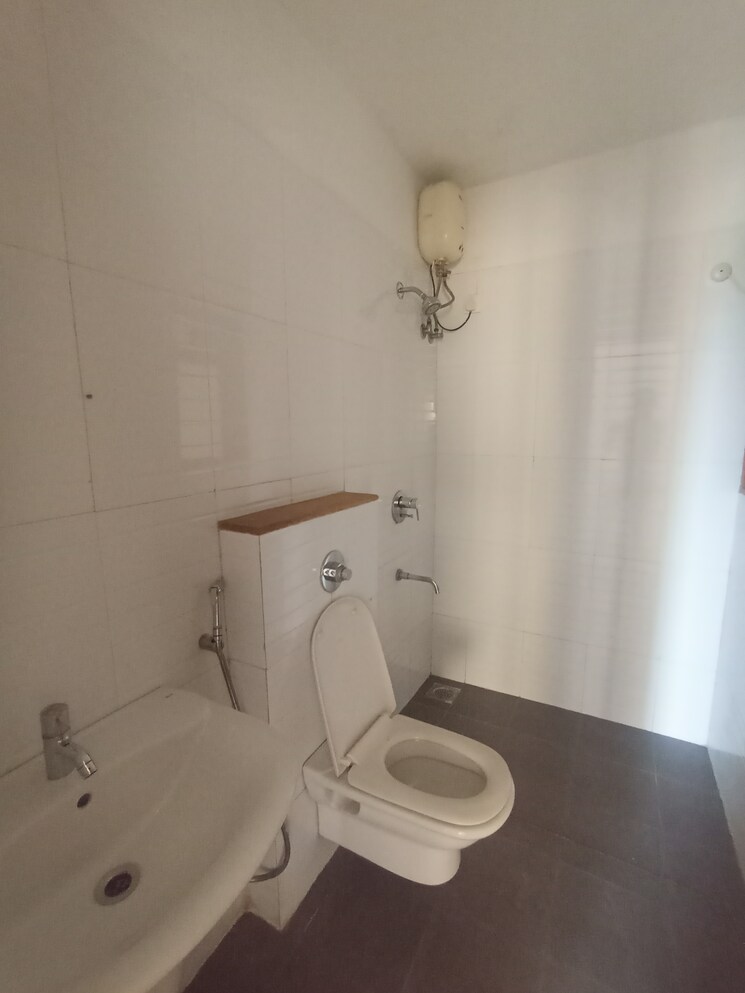 Bathroom, lodha-casa-bella-gold 3 Bedroom 1098 Sq.Ft. Apartment In Dombivli East Thane 8456832