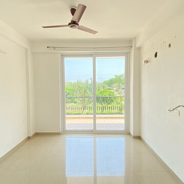 Room in 3 BHK Builder Floor at Omaxe New Chandigarh, Mullanpur – for Rent