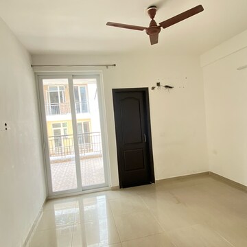 Room in 3 BHK Builder Floor at Omaxe New Chandigarh, Mullanpur – for Rent
