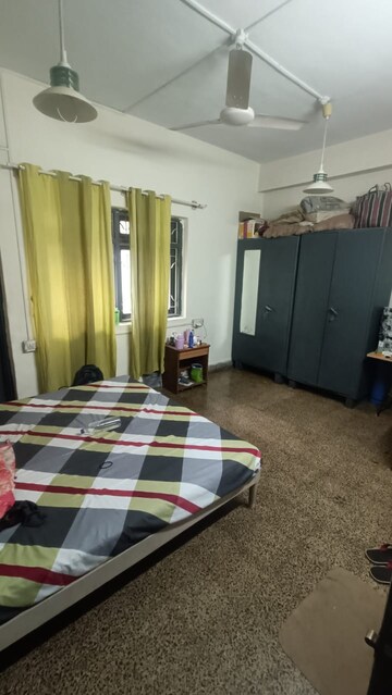 Bedroom in 2 BHK Apartment at Bund Garden Road – for Rent