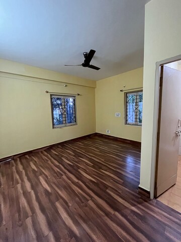Room in 2 BHK Builder Floor at Alexandria Apartments, Richmond Town – for Sale