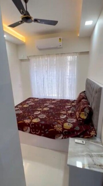 Bedroom in 4 BHK Apartment at Oberoi Springs, Andheri West – for Rent