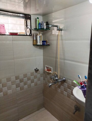 Bathroom in 1 BHK Apartment at Andheri West – for Rent