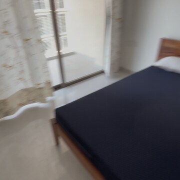 Room in 3 BHK Apartment at Oxy Beaumonde, Pune Airport – for Rent