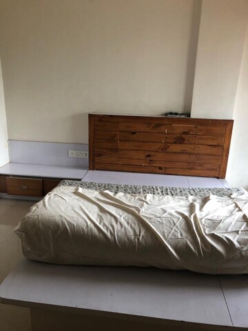 2 BHK Apartment For Sale in Salisbury Park