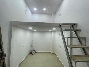  Office Space For Rent in Rustomjee Eaze Zone Mall, Malad West