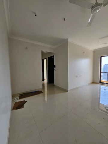 2 BHK Apartment For Rent in K Raheja Heights, Malad East