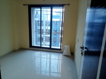 Master Bedroom in 2 BHK Apartment at Gaurav Paradise, Mira Road – for Rent