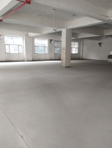 Team Area in  Warehouse at Sector 27a – for Rent