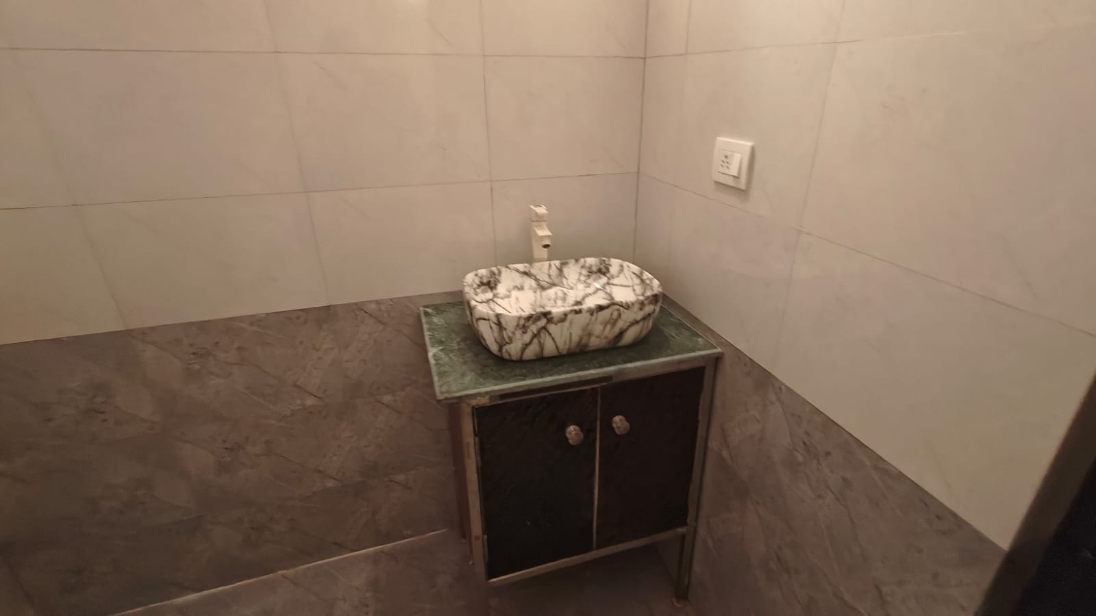 3 BHK + Pooja Room 112 Sq.Mt. Independent House in RWA Apartments Sector 47