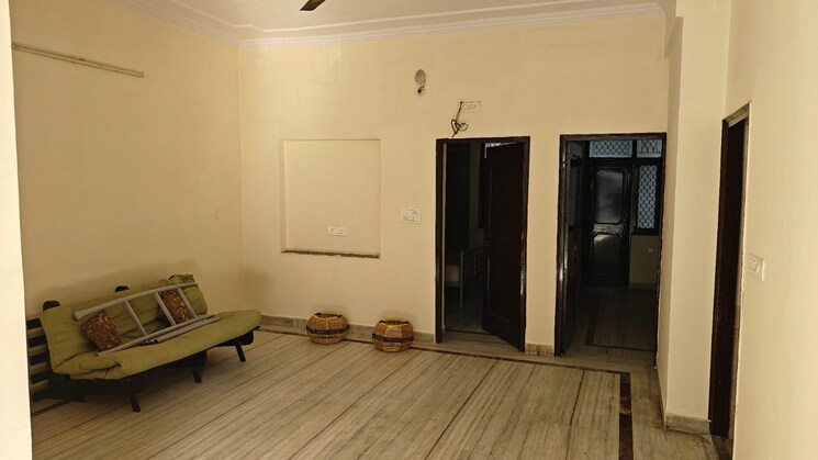 Bedroom, rwa-apartments-sector-47 3 Bedroom 112 Sq.Mt. Independent House In Sector 47 Noida 8457449