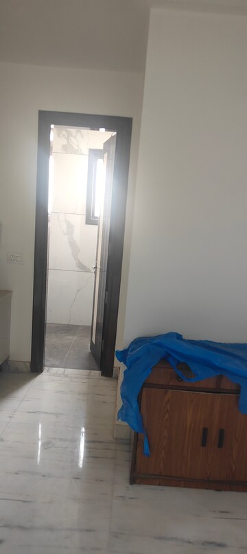 Furnished Amenities in 6+ BHK Independent House at Sector 53 – for Rent