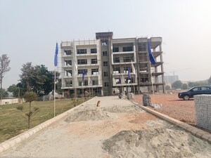 Living Room in 4 BHK Builder Floor at Sector 84 – for Sale